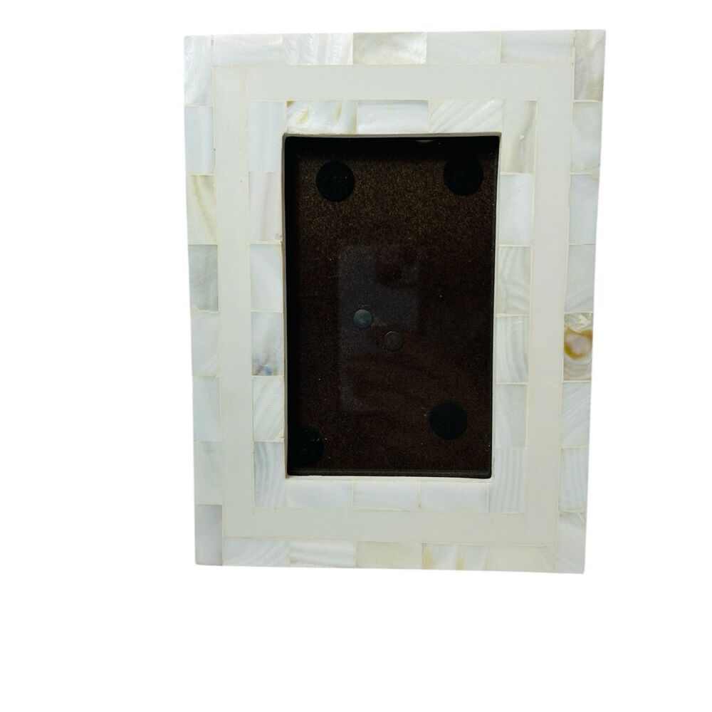 Mother Of Pearl Inlaid Photo Frame Glass Twos Company 6.25 X 8.5”